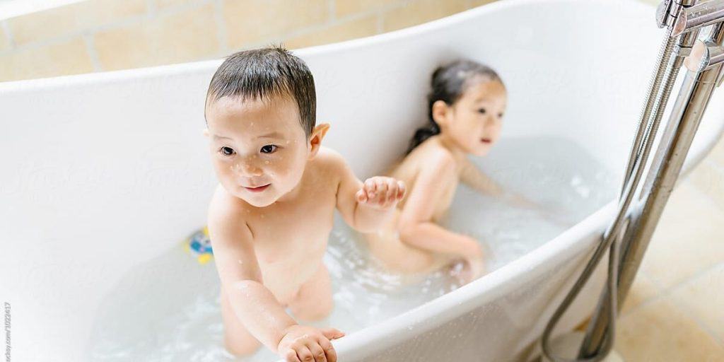 bath-time-games-to-play-with-your-5-year-old-while-parenting-in-the