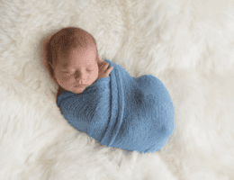 Baby-swaddled-in-blanket